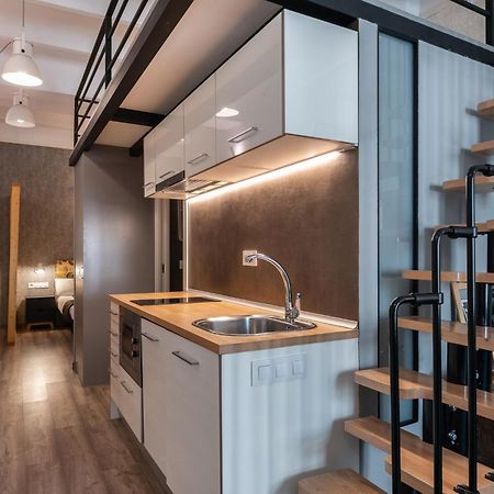 Beautiful Renovated Loft Minutes From The Beach Barcelona Exterior photo